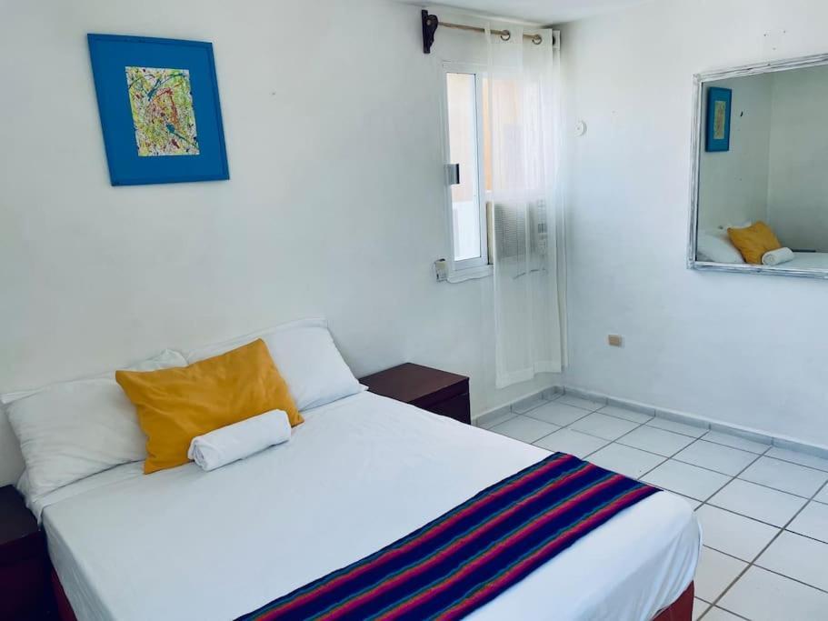 Punta Me Apartments & Rooms Near The Punta Sam Ferry Beach Cancun Exterior photo